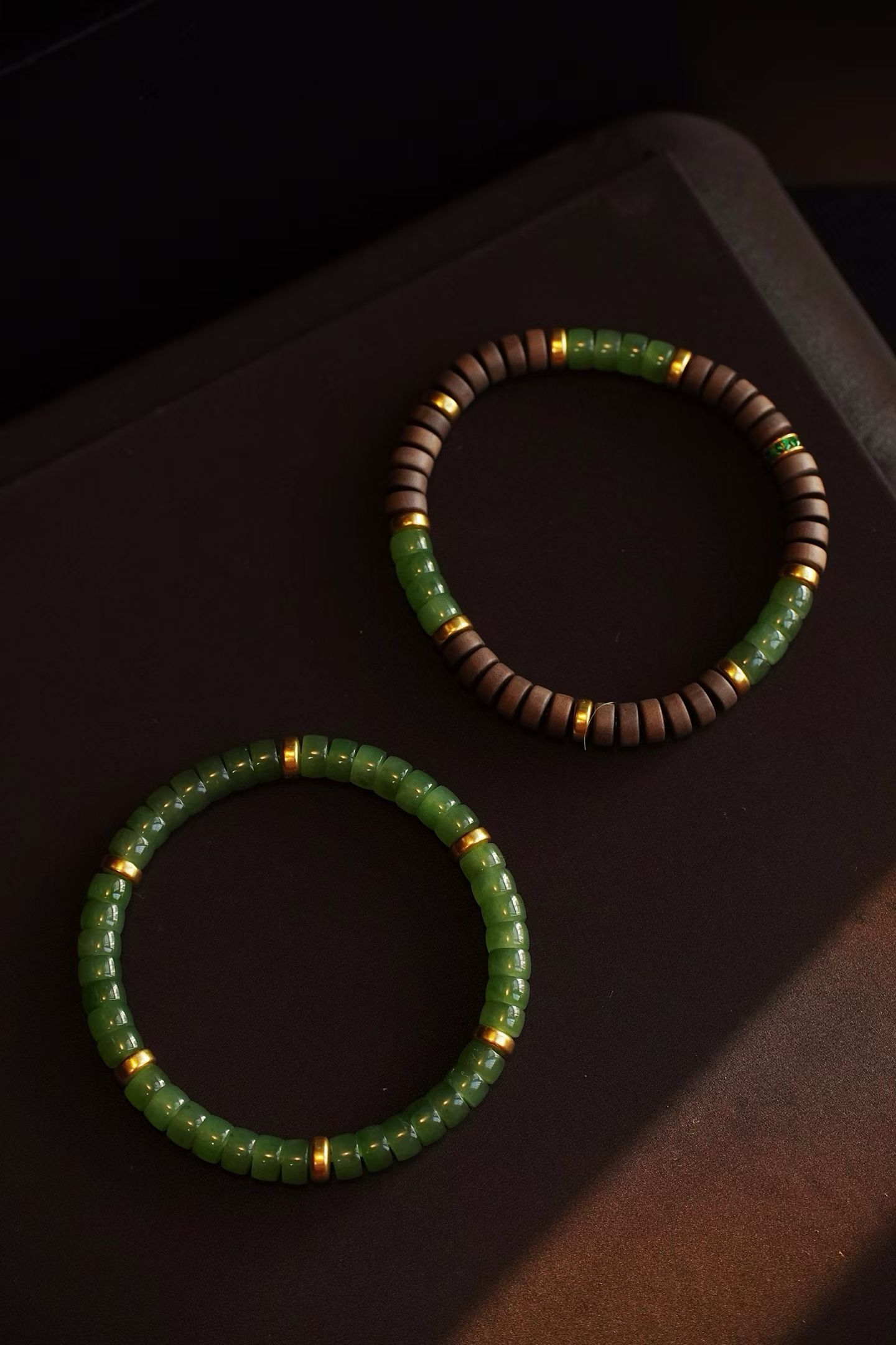 Hetian Jade and Laoshan Sandalwood Bracelet with 999 Gold Accents - Image 3