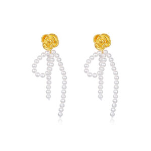 "Rose Love" Pearl Stud Earrings